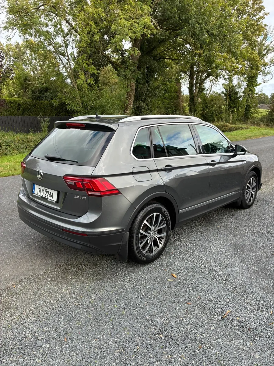 2017  VW TIGUAN TDI - Image 2