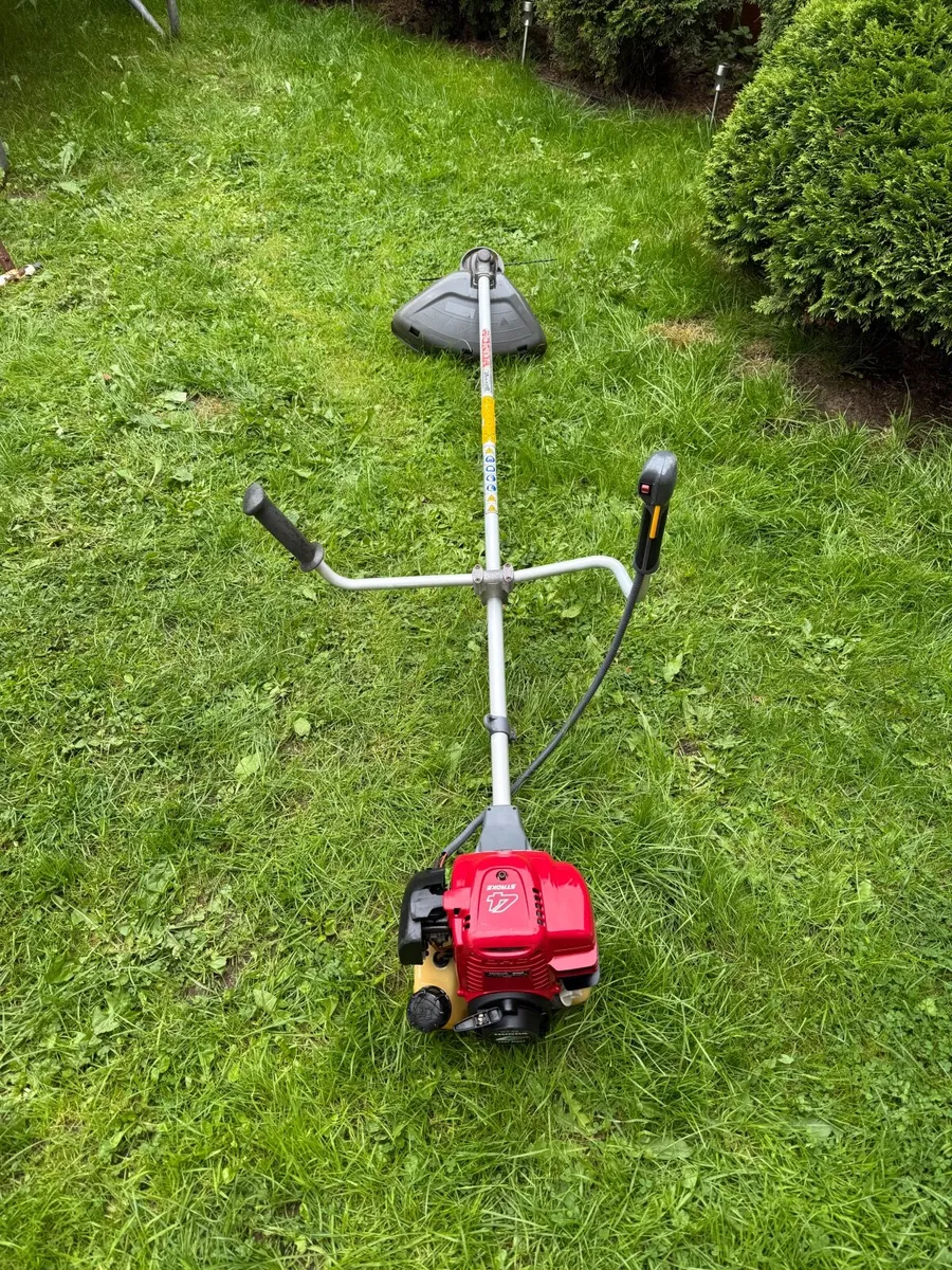 Honda UMK 435 strimmer - Image 1