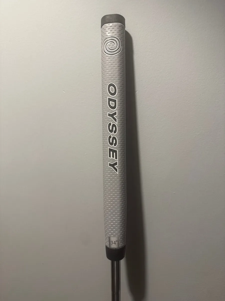 Odyssey DFX 2-Ball Blade 34” Putter - Image 2