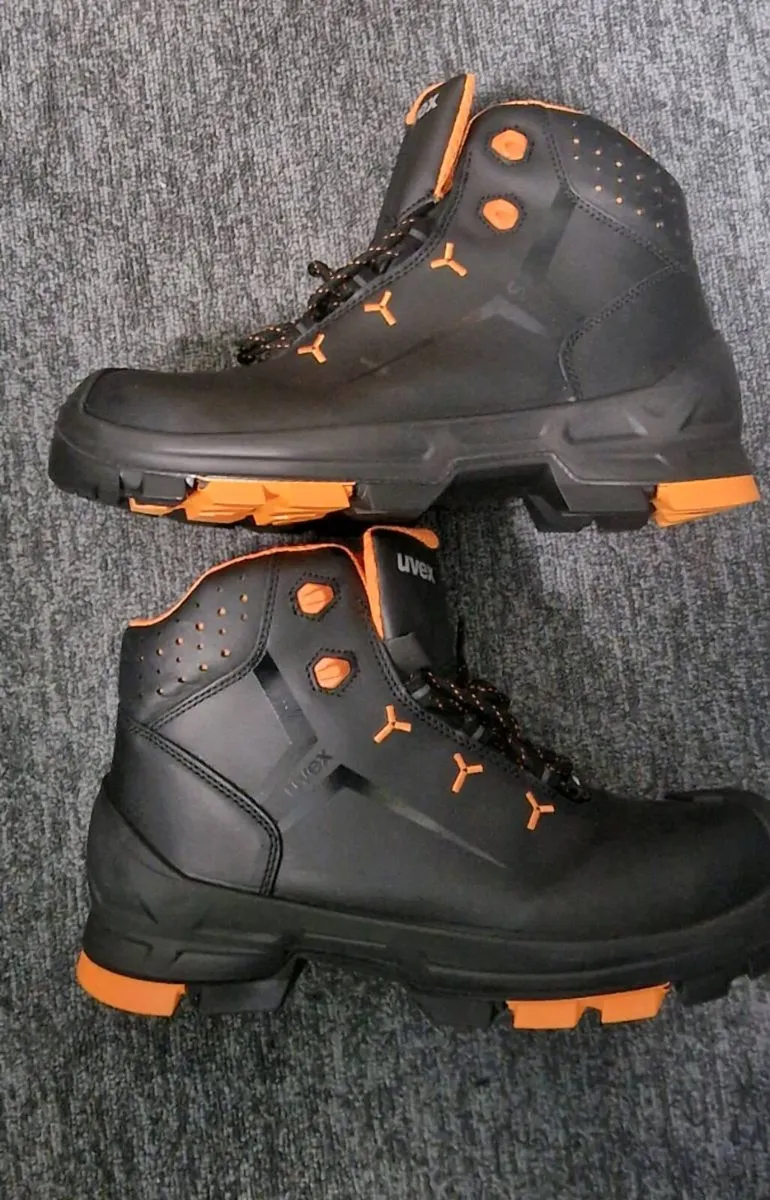 UVEX 2 Black Leather Work Boots - Image 1