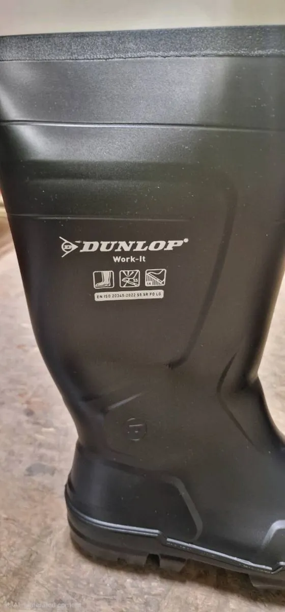 Dunlop Black S5 Safety Wellington Boots - Image 2