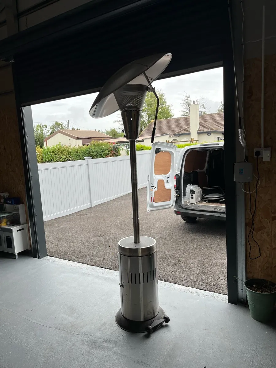 Patio gas heater - Image 1