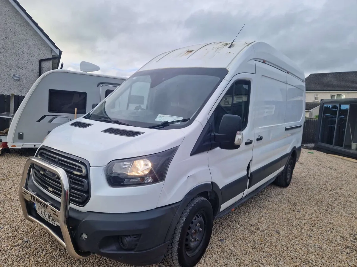 2017 ford transit - Image 2