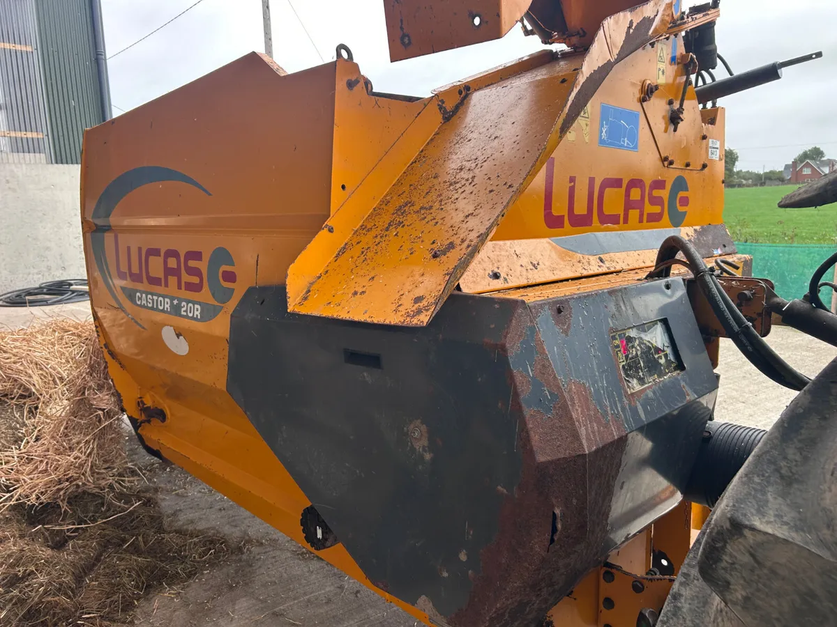 Lucas castor +20r straw blower - Image 2