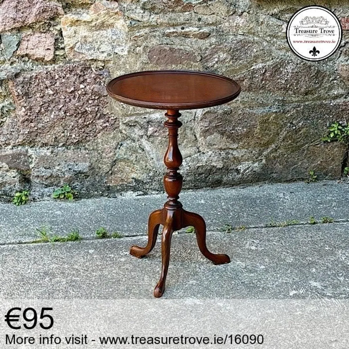 Vintage and antique small wine tables - Image 1