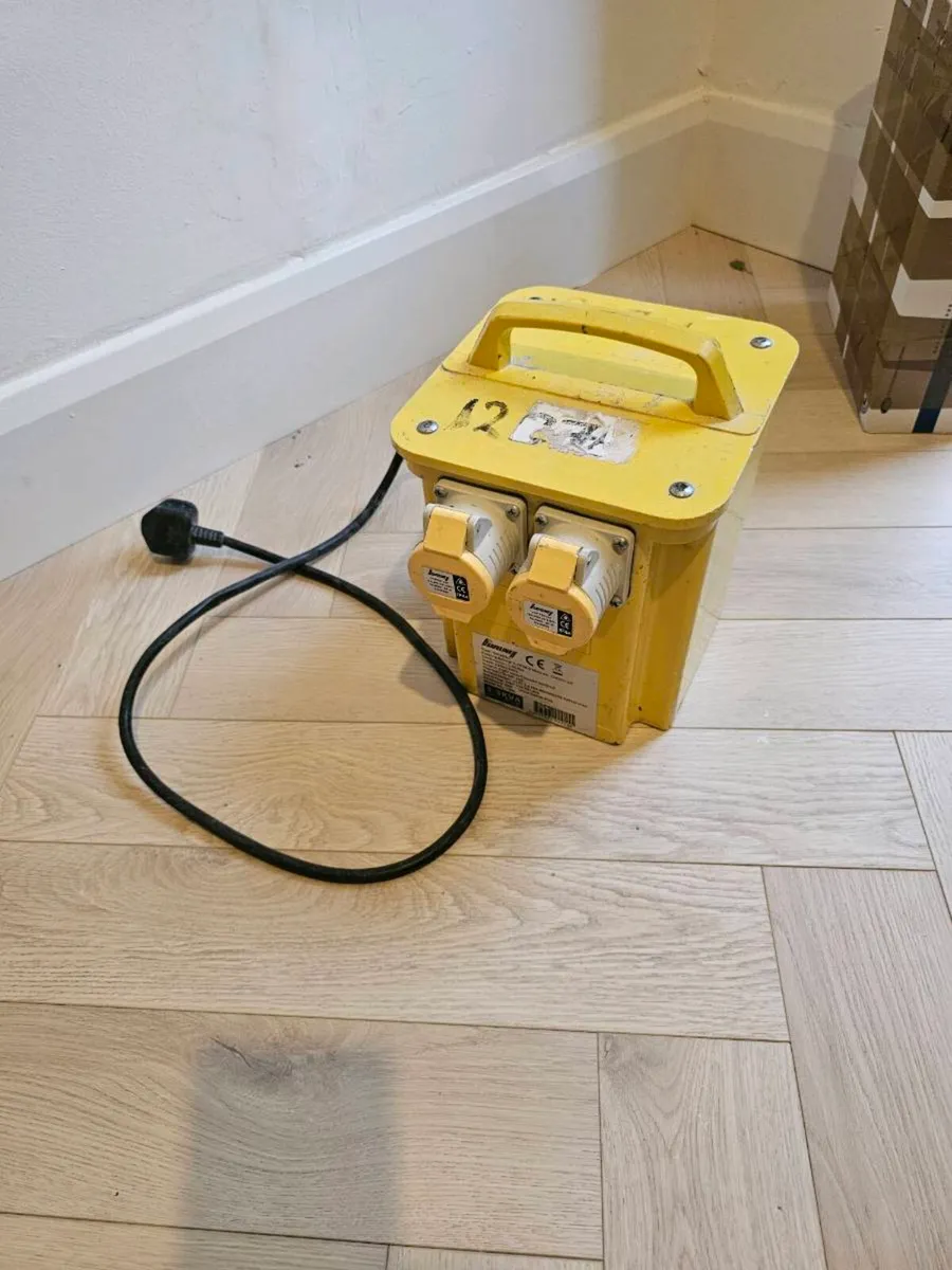 Safeline T300 3.3kVA site transformer - Image 1