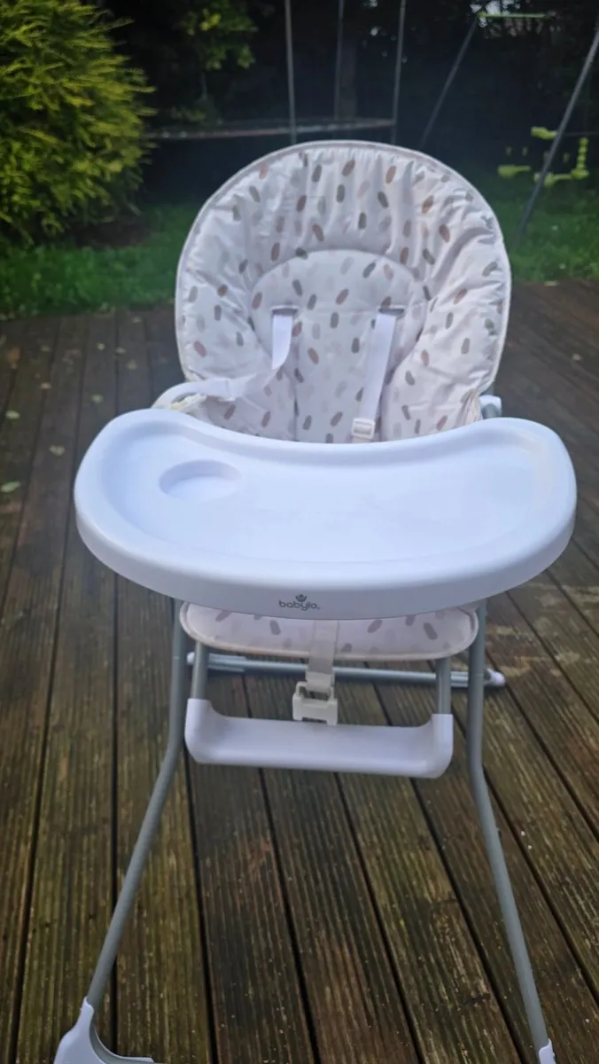 Child's booster seat - Image 2