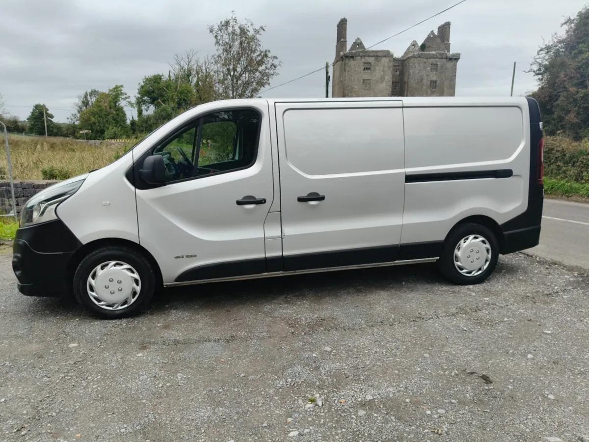 Nissan NV300 2017 - Image 2