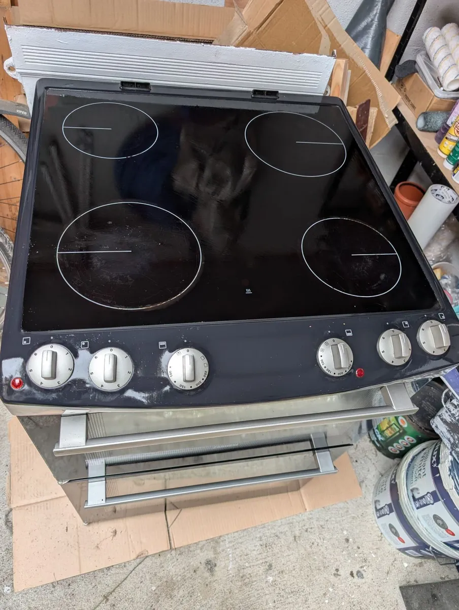 Freestanding Oven - Image 2