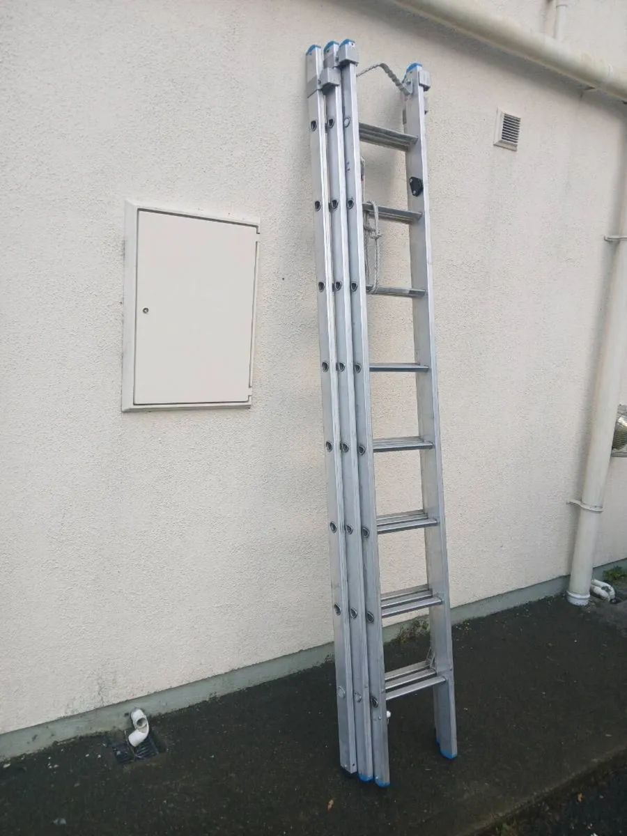20ft triple ladder - Image 2
