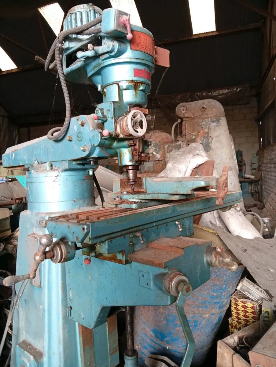 Milling machine - Image 1