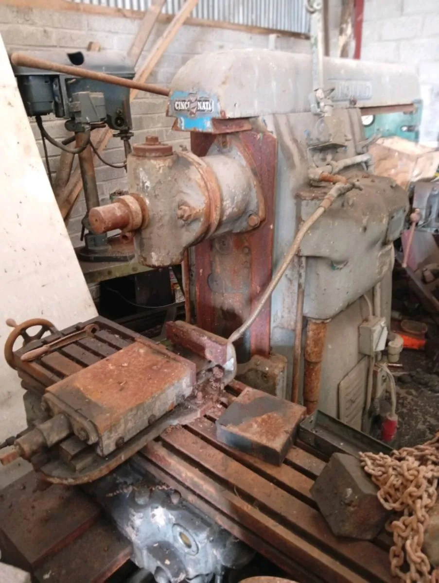 Milling machine Cincinnati - Image 1