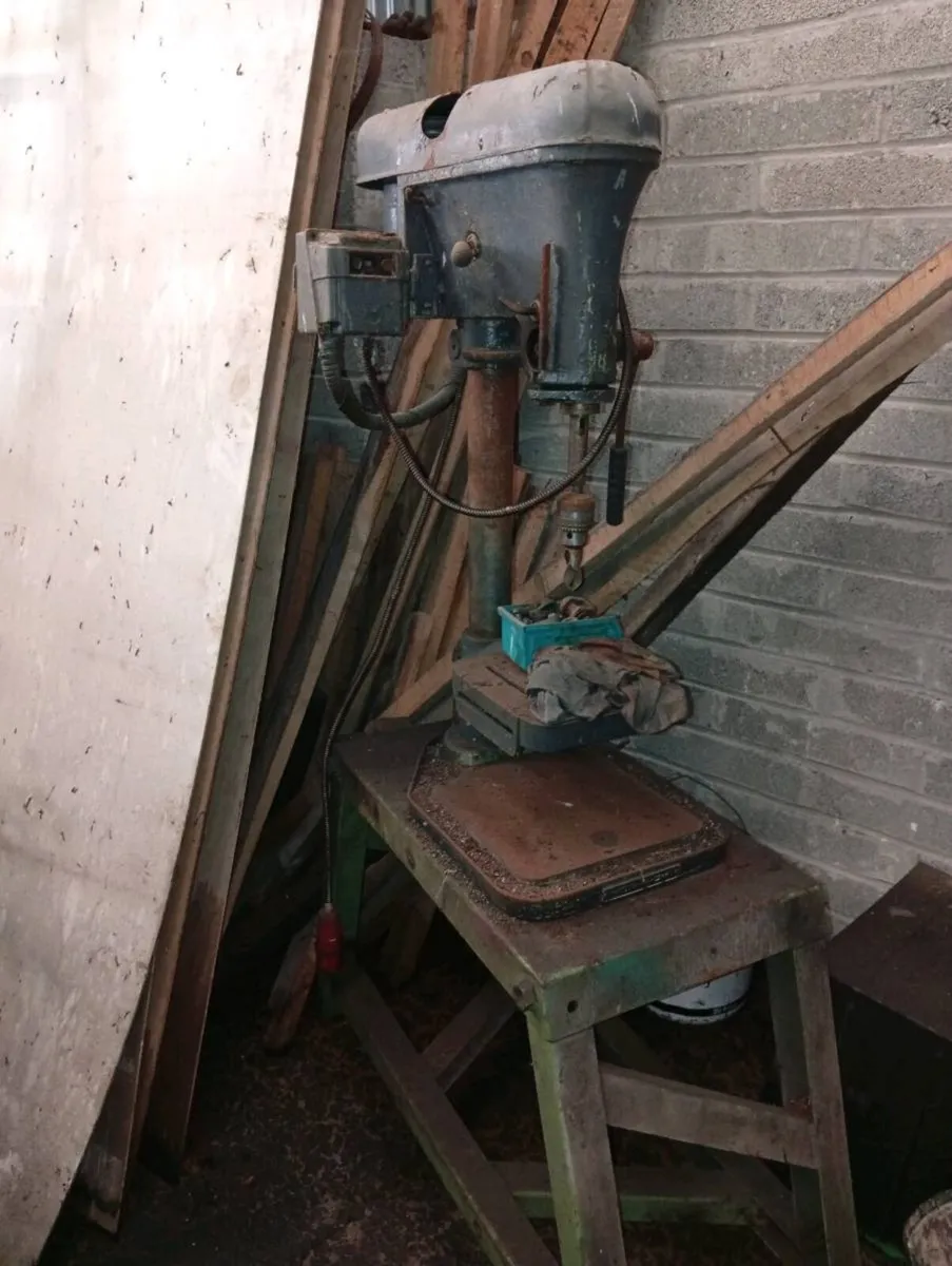 Bench drill/pillar drill. - Image 1