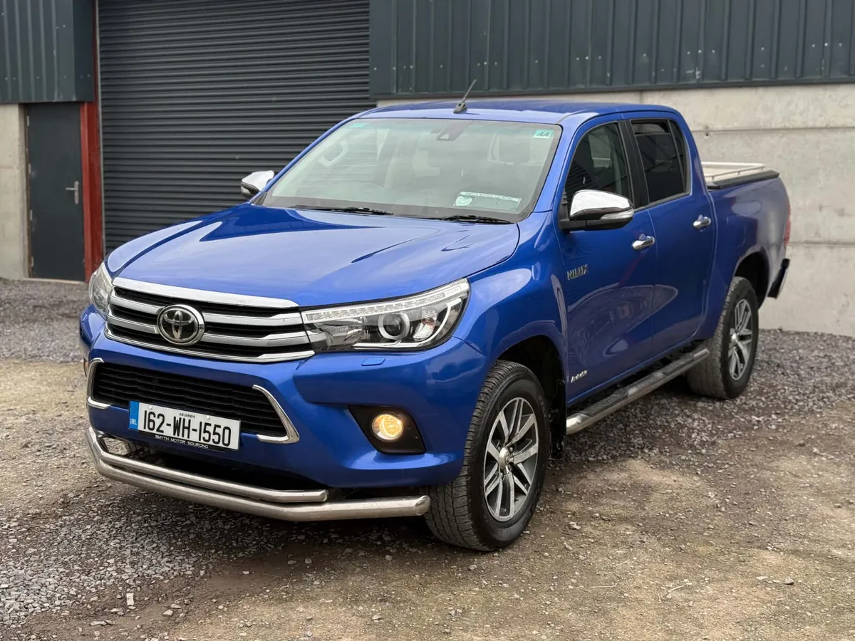 162 Toyota Hilux 2.4D invincible - Image 4