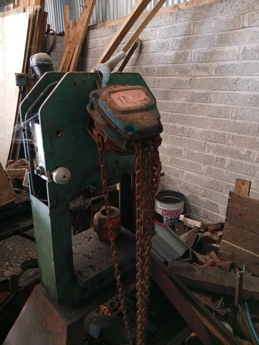 Chain block - Image 1