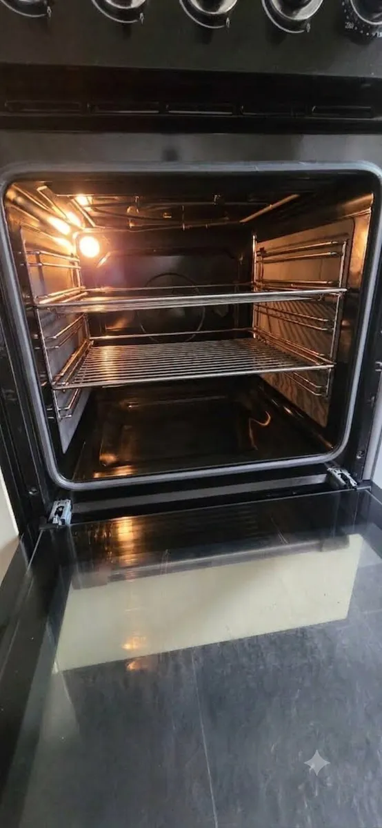 Leisure Cuisinemaster 100 dual-fuel range cook - Image 3