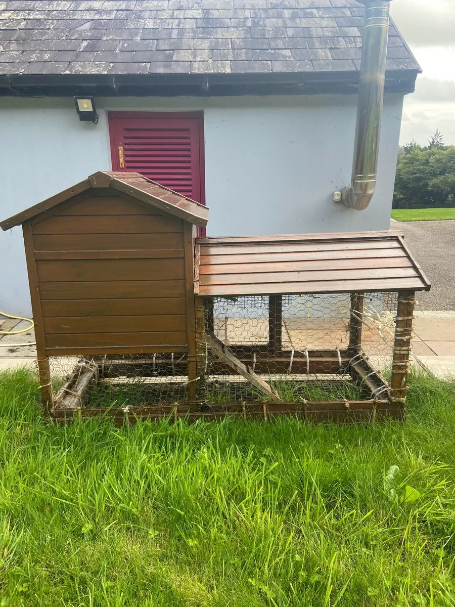 Rabbit hutch - Image 3
