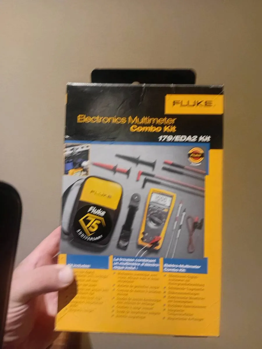Fluke multimeter kit  led lights - Image 1