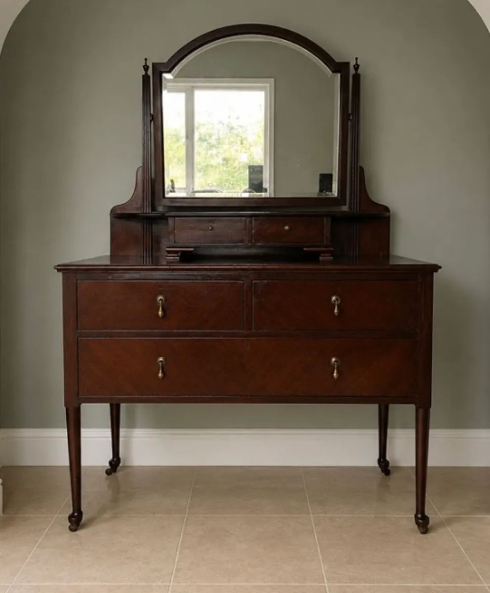 Victorian Queen Anne dresser
