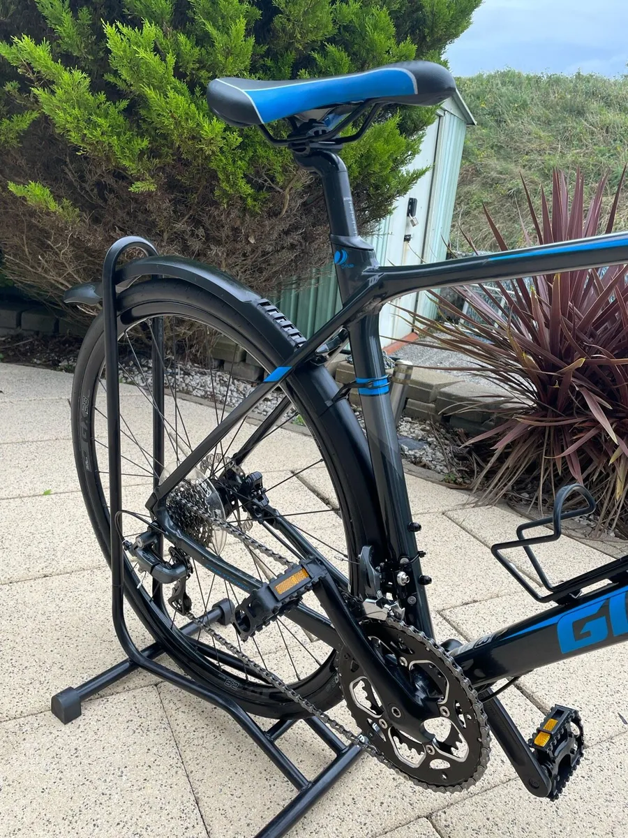 Giant Fastroad 3 hybrid bike - Image 3