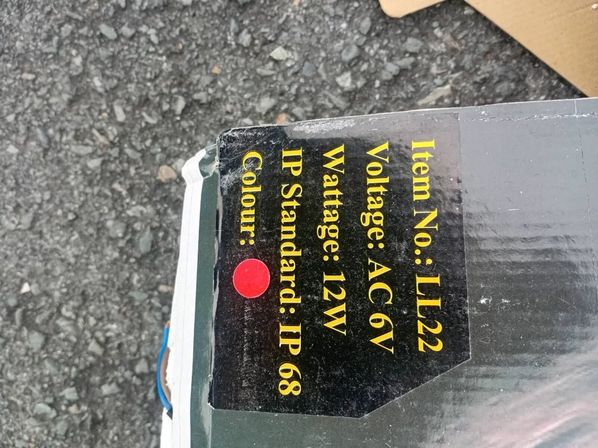 Led lights  fluke multimeter - Image 3