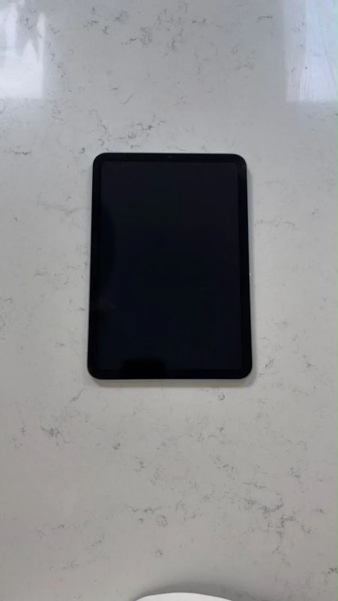 Apple iPad - Image 2