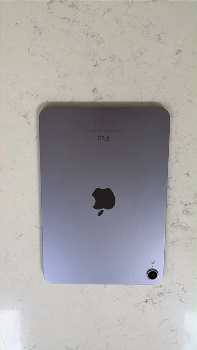Apple iPad - Image 3