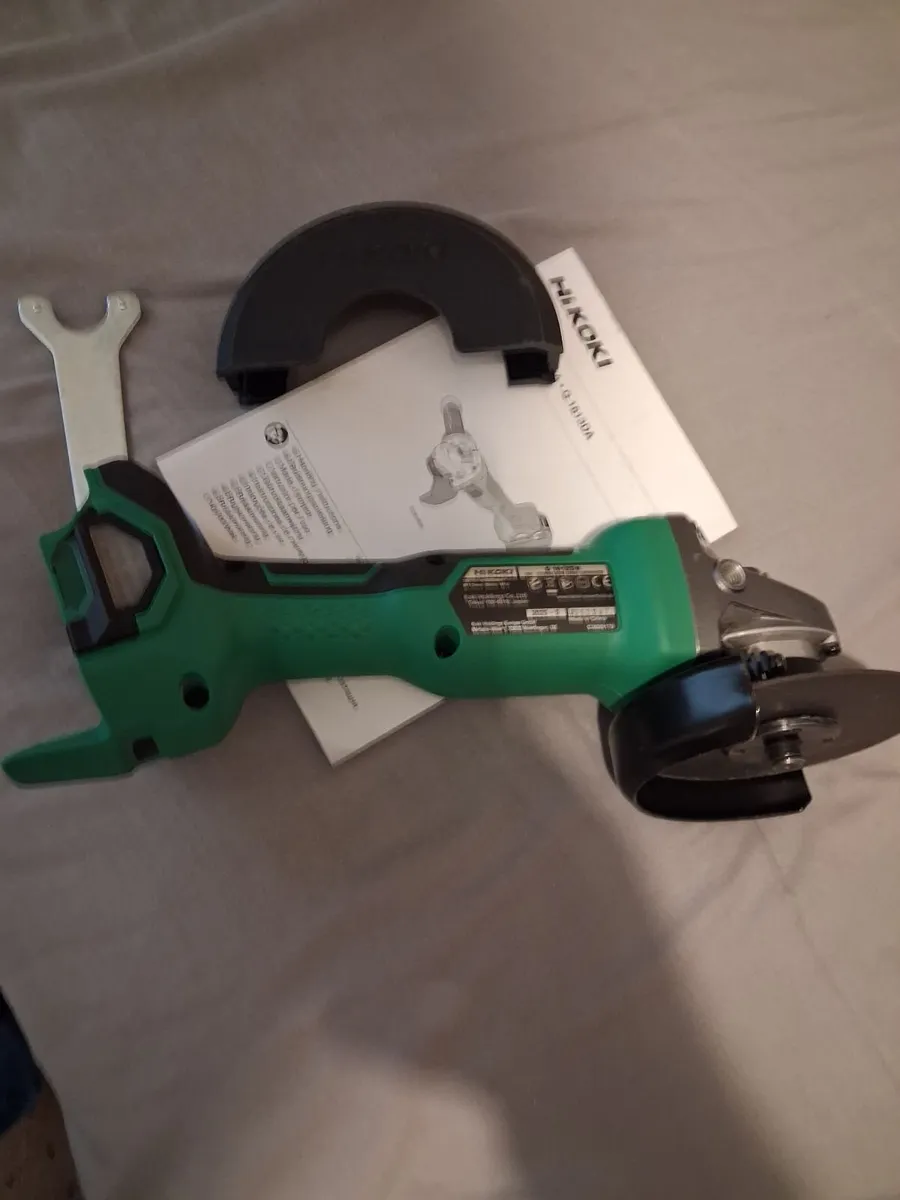 Hikoki 18v angle grinder. - Image 3