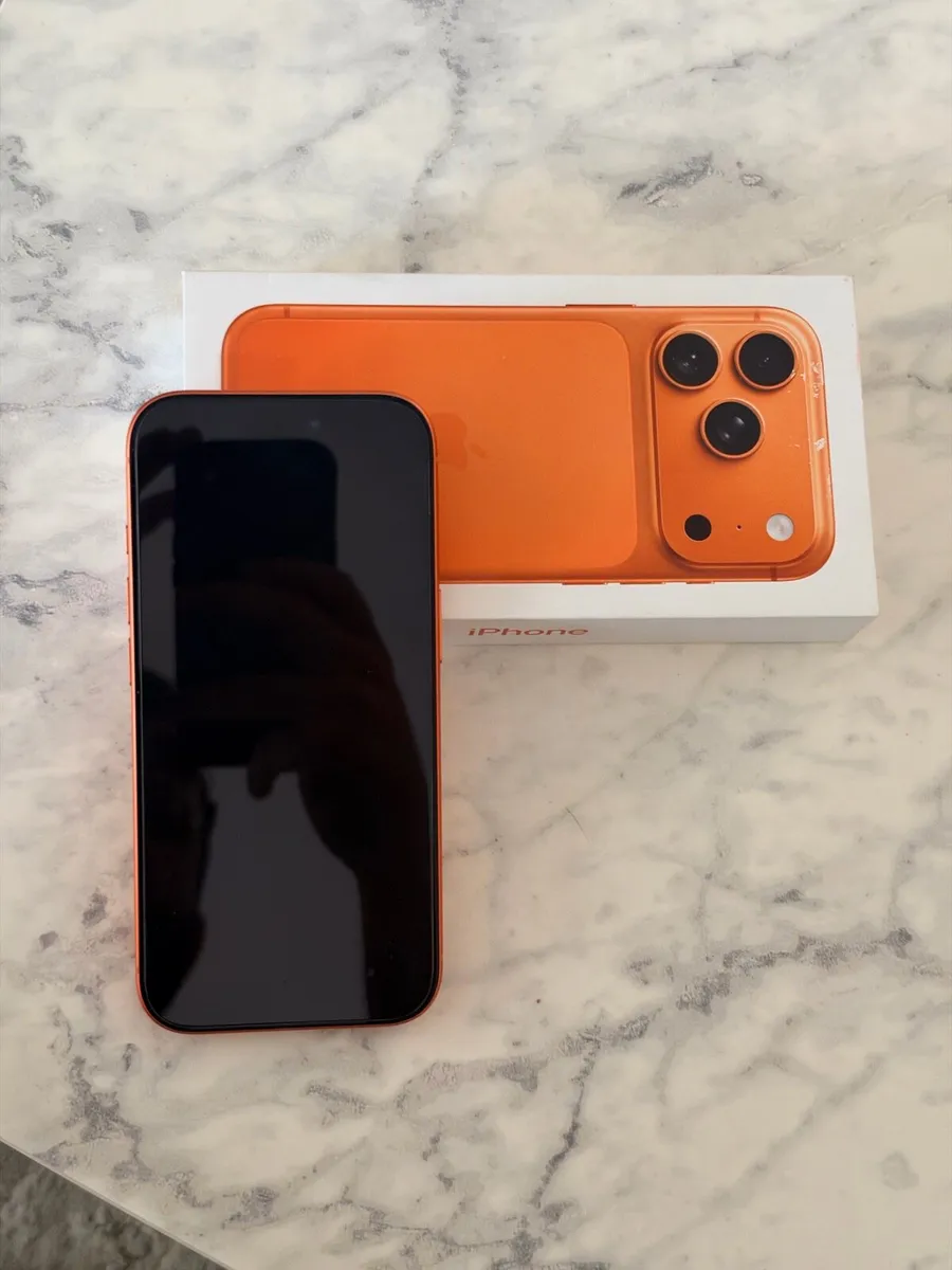 iPhone 17 PRO Cosmic Orange 256GB - Image 3