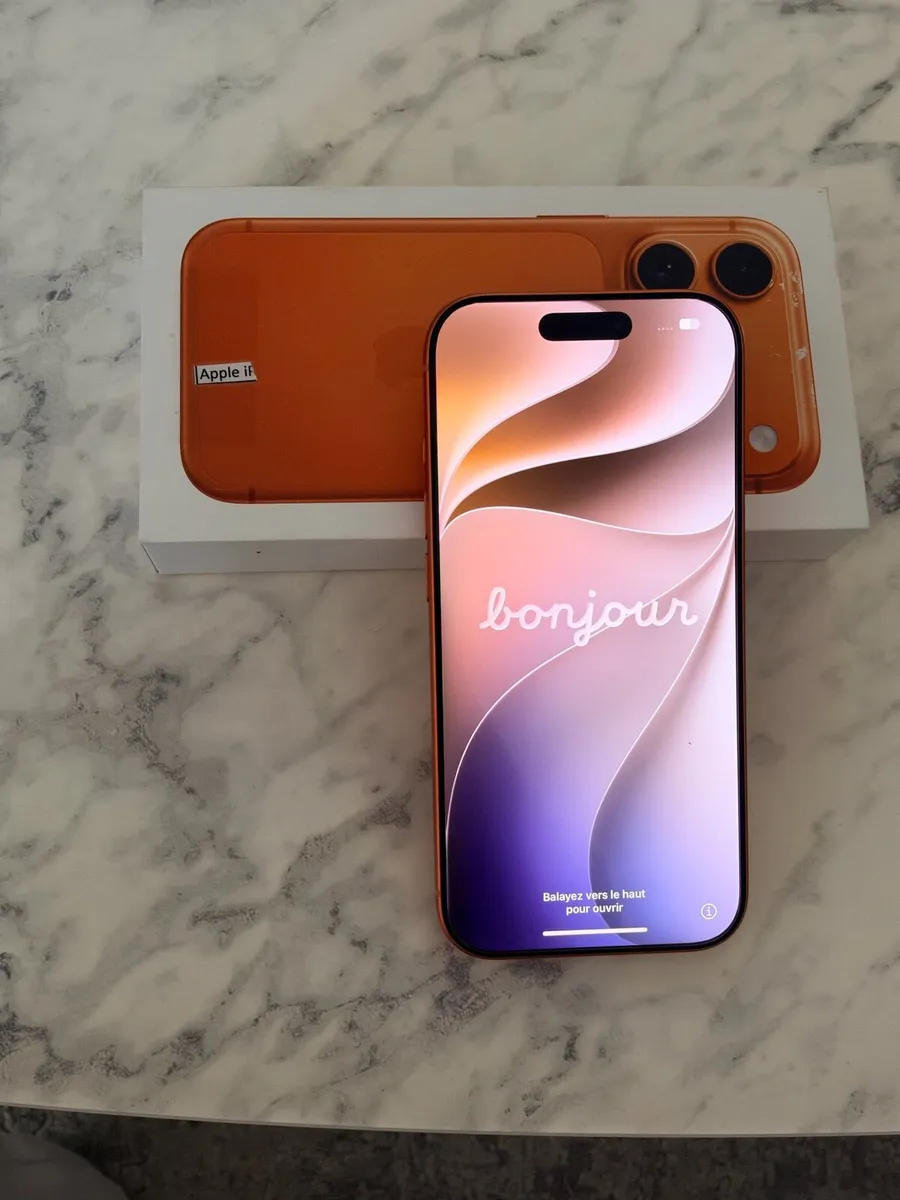 iPhone 17 PRO Cosmic Orange 256GB - Image 1