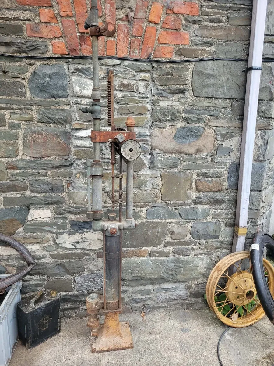 1915 Gilbert & Barker Petrol Pump - Image 1