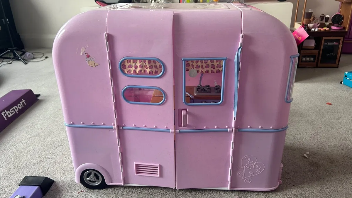 Our Generation camper van - Image 1