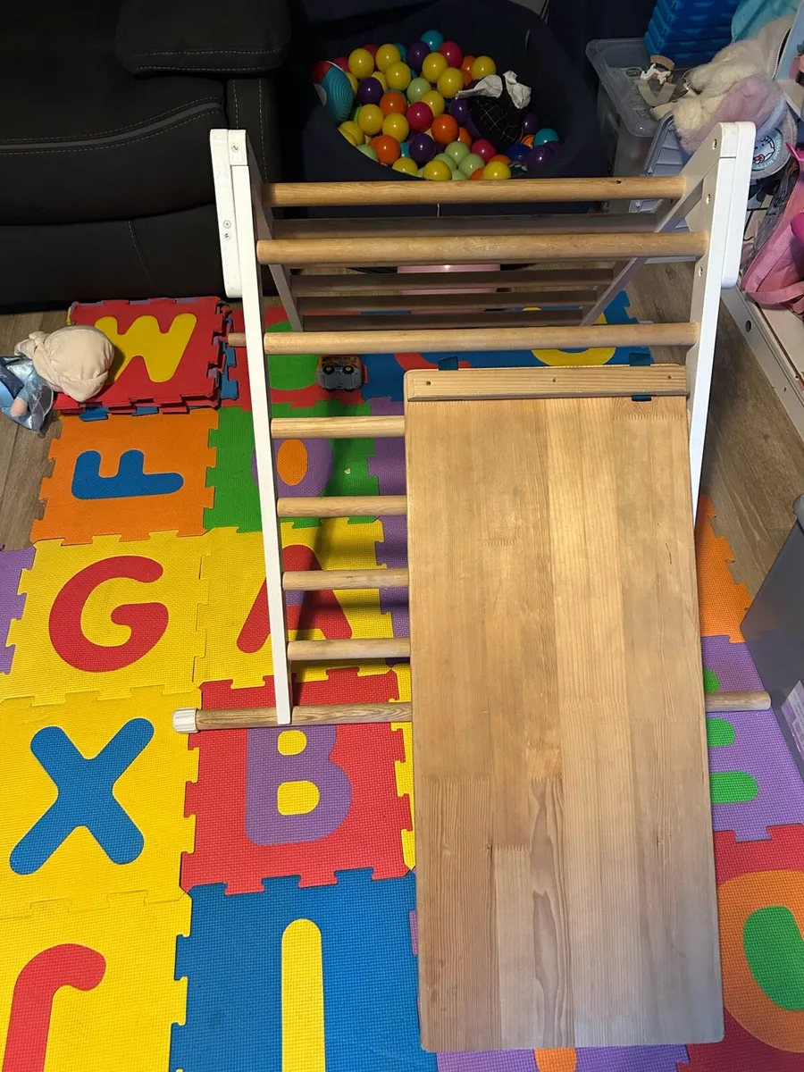 Climbing frame - Image 2