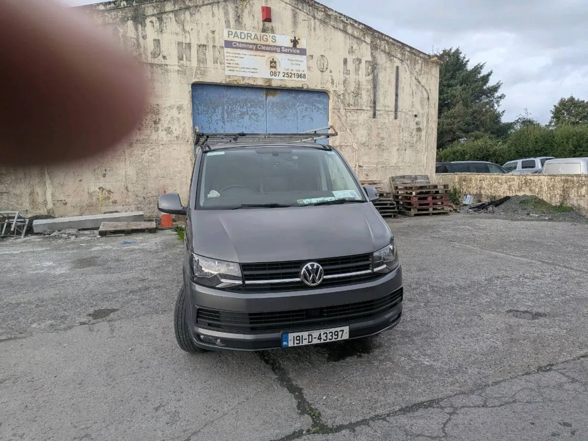 2019 Volkswagen Transporter - Image 2