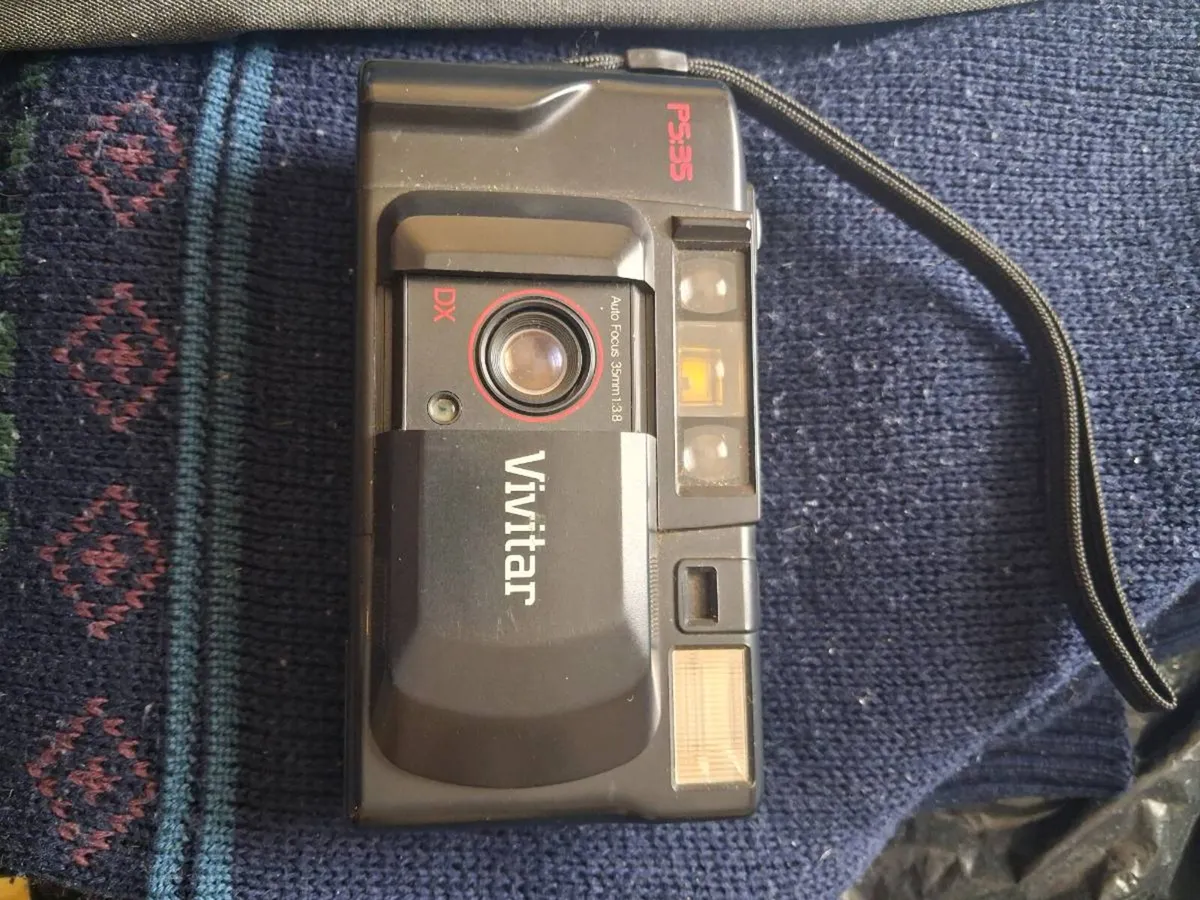 Retro Vivitar 35mm Camera - Image 2