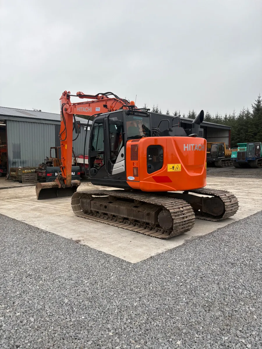 Hitachi zx135-6.                    2017 - Image 4