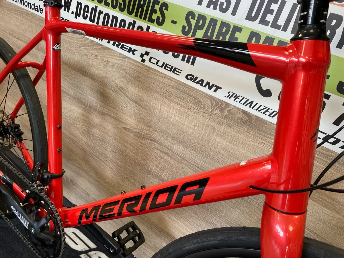 Merida speeder 200 (like new) - Image 3