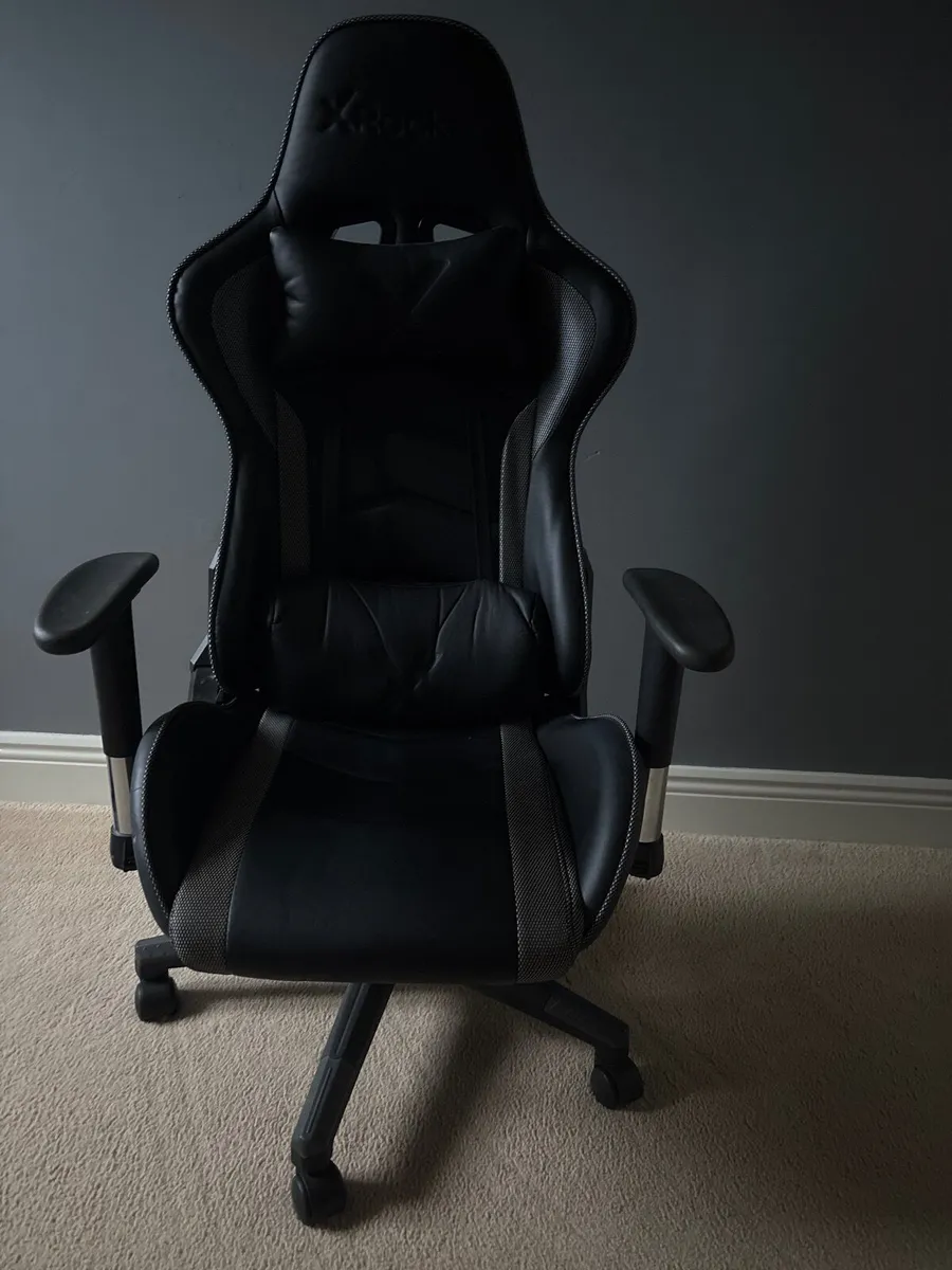 Gaming Chair - Image 1