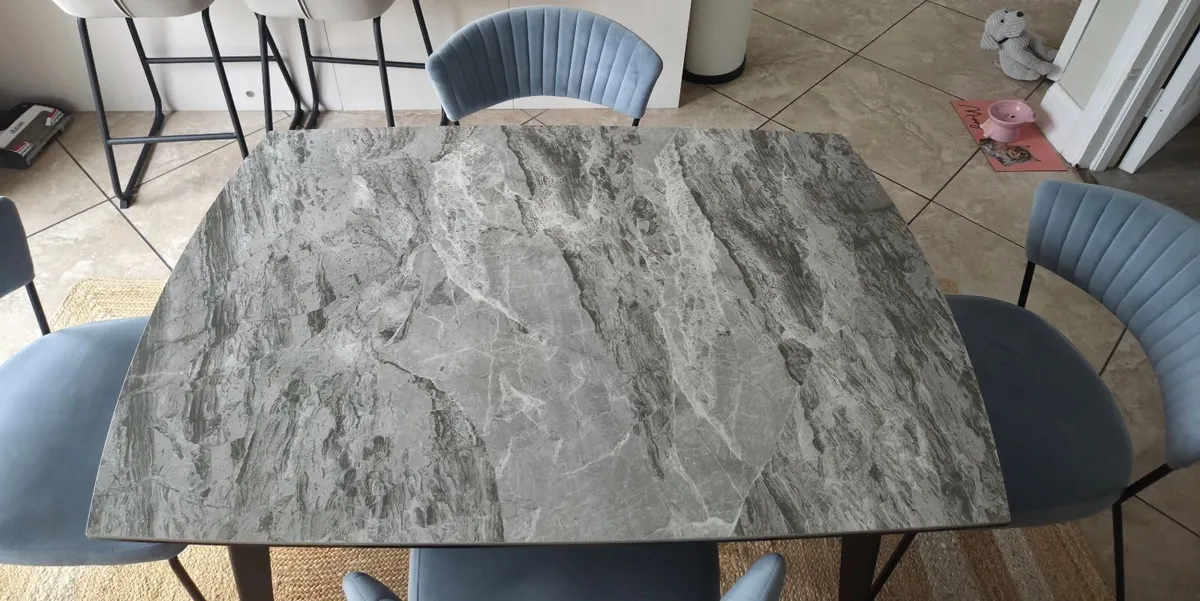 Extending Dining table - Image 4