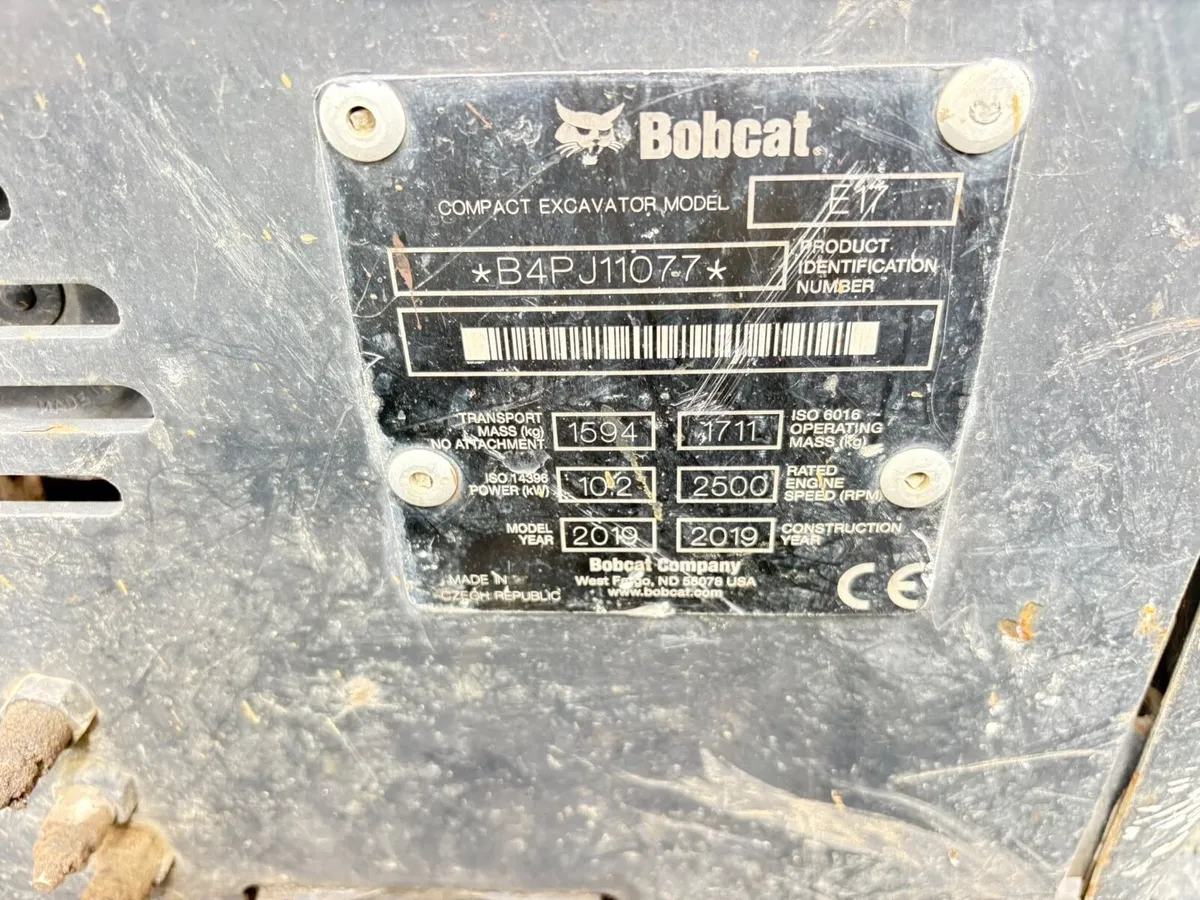 2019 bobcat e17 - Image 2