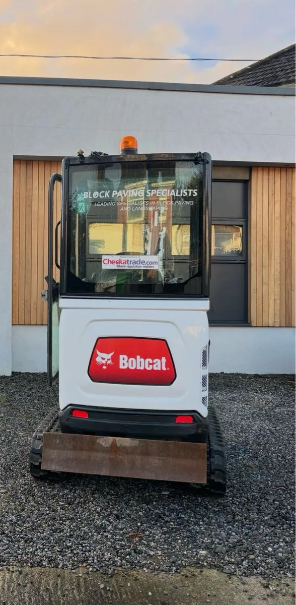 2019 bobcat e17 - Image 1