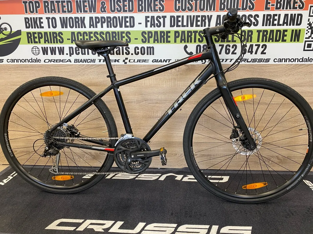 Trek FX3 (Excellent condition) - Image 2