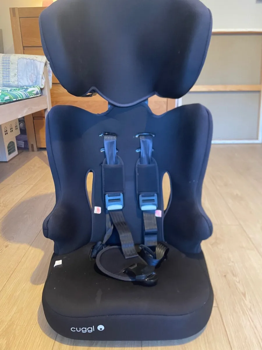 Cuggl Child Car Seat – 9–18 kg – Good Conditi - Image 1