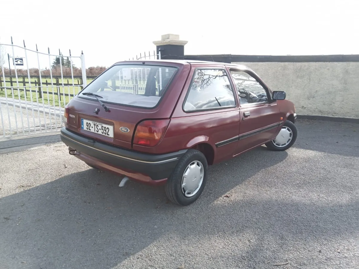 1992 Ford Fiesta Mk 3 1.1 Tax 2-27 NCT 3-28 - Image 2