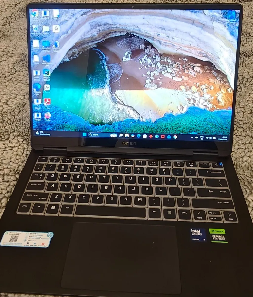 Laptop - Image 1
