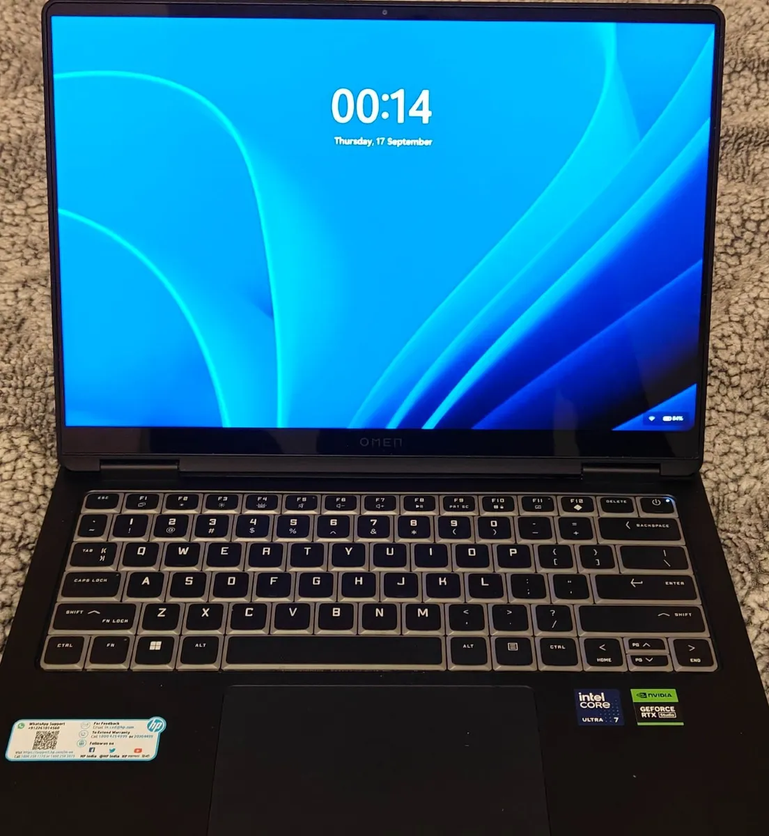 Laptop - Image 2