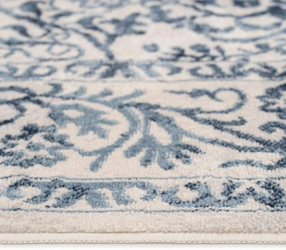 Traditional Pattern Flatweave Area Rug Distressed - Image 4