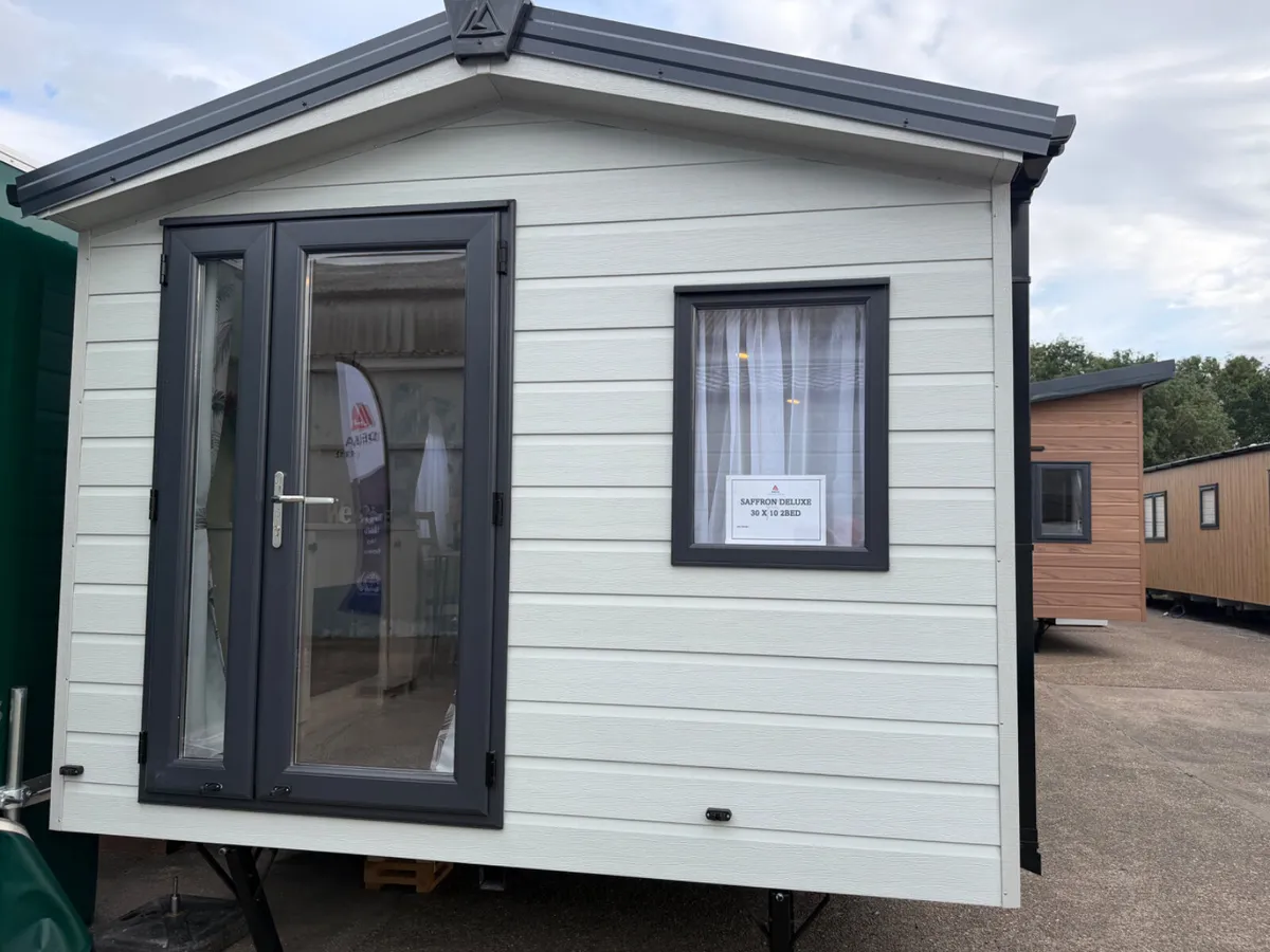 BRAND NEW SAFFRON DELUXE 2 BED 6 BERTH MOBILE - Image 2