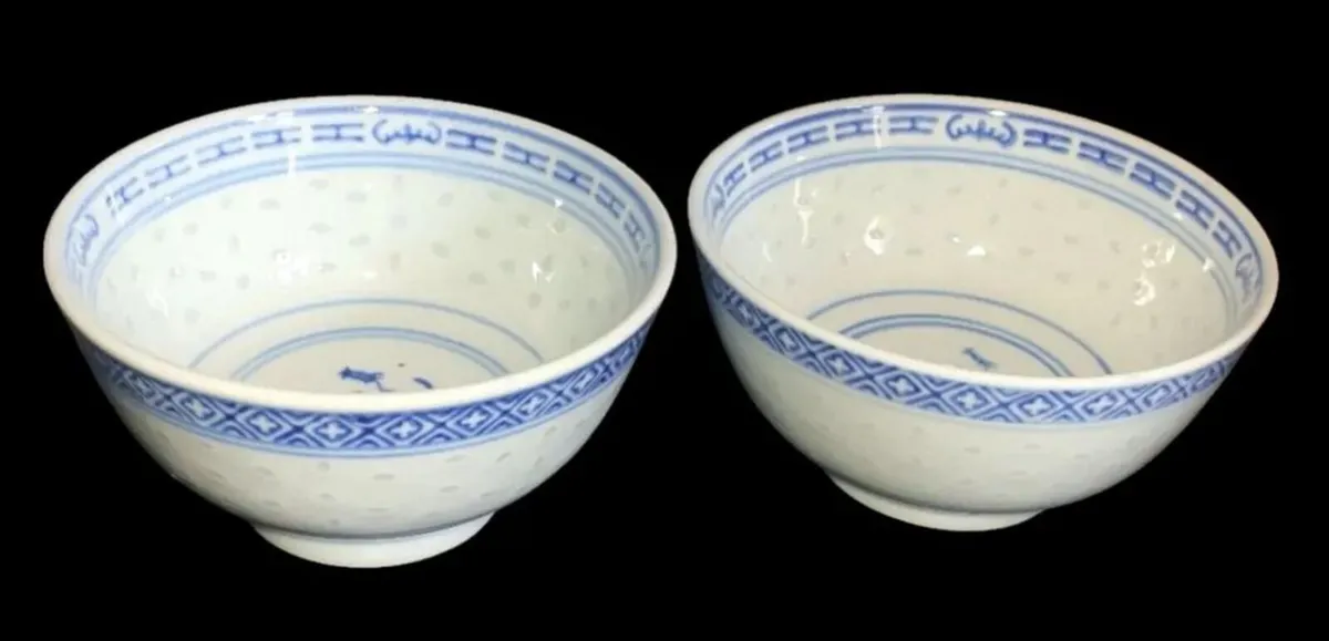 Vintage Chinese Jingdezhen Rice Grain Bowls (Pair) - Image 3