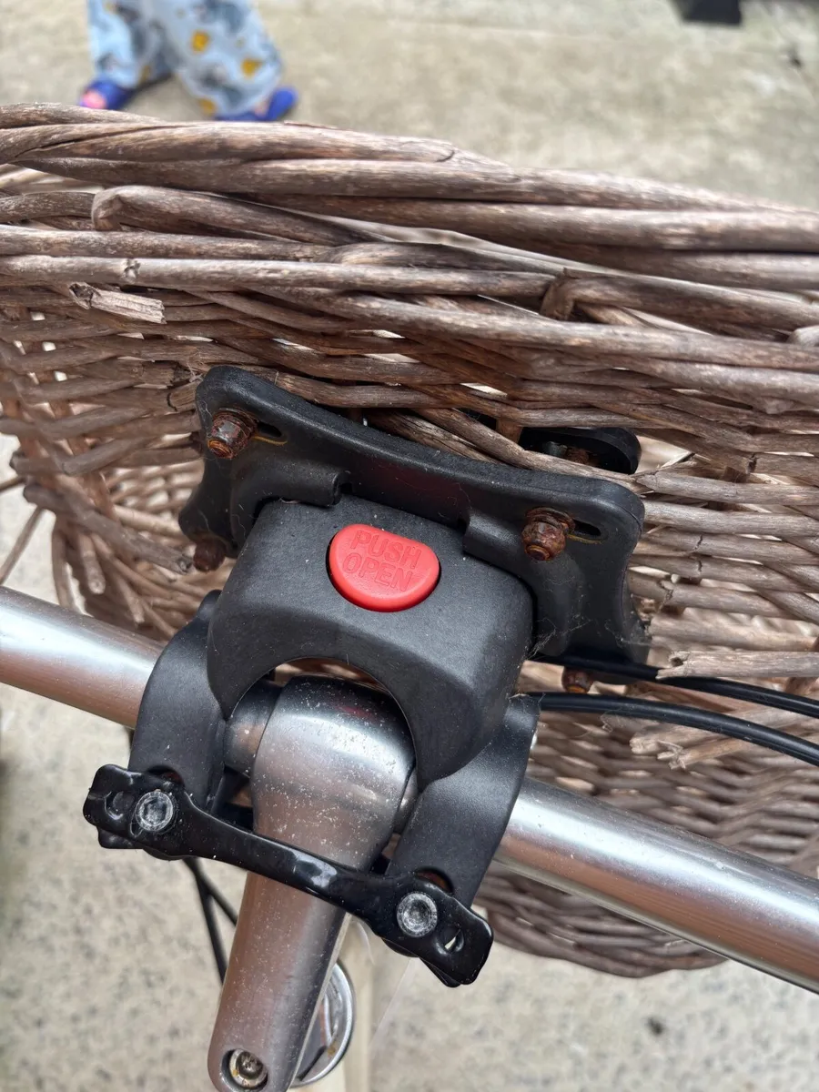Ladies Electra bike - Image 4